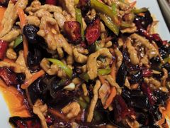 -老码头黑皮肘子锅包肉(赣水路店)