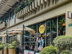 -Brut Eatery Wine Bar & Restaurant (建国东路店)