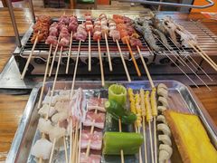 -哈尔滨小酒馆·鲜肉现穿自助烧烤(康新花园店)