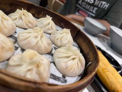 -馋三尺蟹粉小笼(人民广场店)