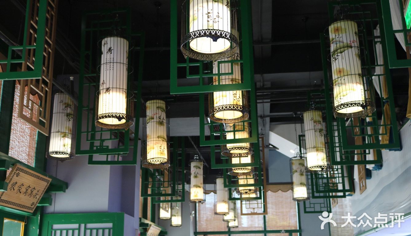 这个夏天,得和龙虾生蚝一起蹦擦擦