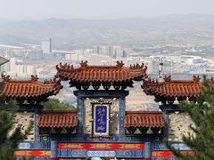 -鸡鸣山旅游景区