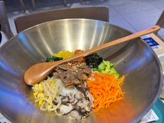 烤牛肉拌饭-梨花牛肉汤饭(仁恒伊势丹店)