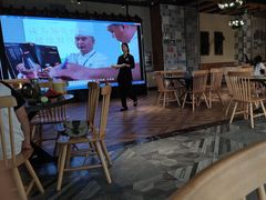 -香山湖家家宴(中山陵店)