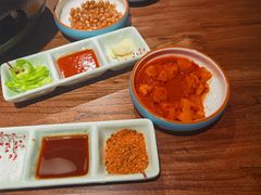 精品小菜-明洞阿姨·韩式酱蟹烤肉·创意料理(三元桥店)