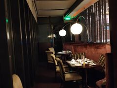 -上海宏泉丽笙酒店憩园咖啡厅