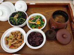 -雪梅月子中心(华侨城店)