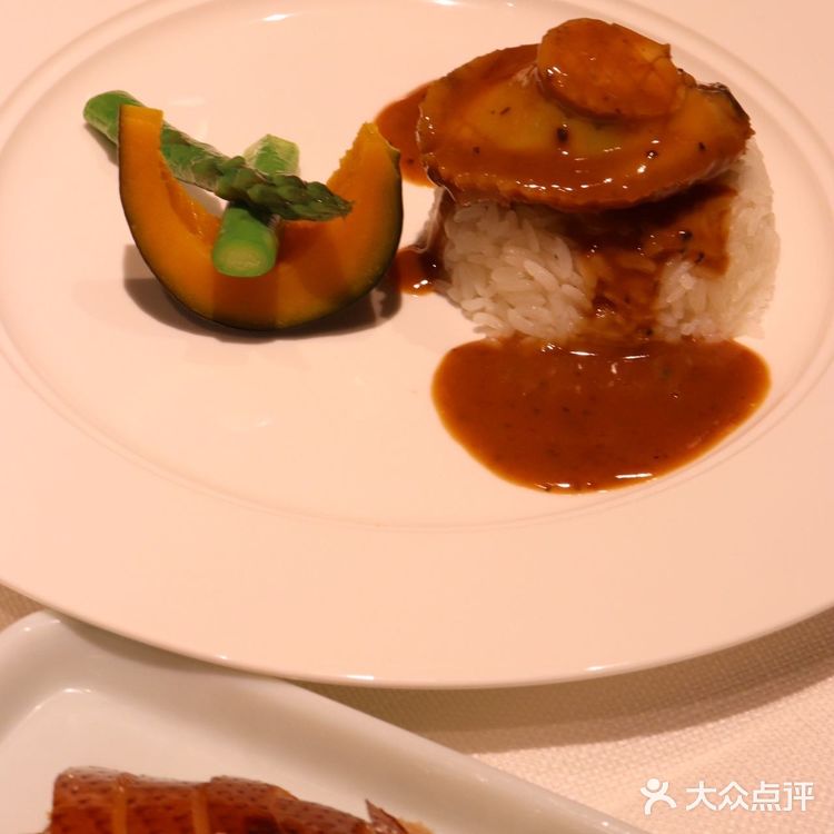 最让我意外的是一口下去肉还会爆汁!