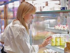 -奈雪的茶(市百一店)