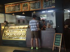 -Cha Café and Bistro