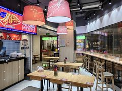 -魔都三兄弟酸辣粉·蘸卤炸串(虹桥万科店)