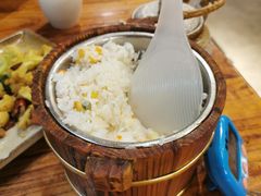 -滇香肴·云南菜蒸汽石锅鱼(云南北路店)