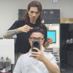 -苏豪路易士·嘉玛发廊
