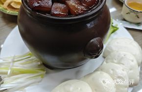 Luyi Earthenware Braised Pork