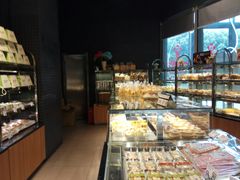 面包甜点陈列柜-巴黎贝甜(卫清西路店)