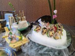 -鼎泰亨·海鲜牛肉餐厅(滨江店)