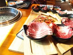 -拾勝牛·江景安格斯烧肉放题(江湾阳光天地店)