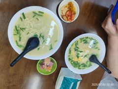 -三百碗宝应长鱼面(板仓街店)