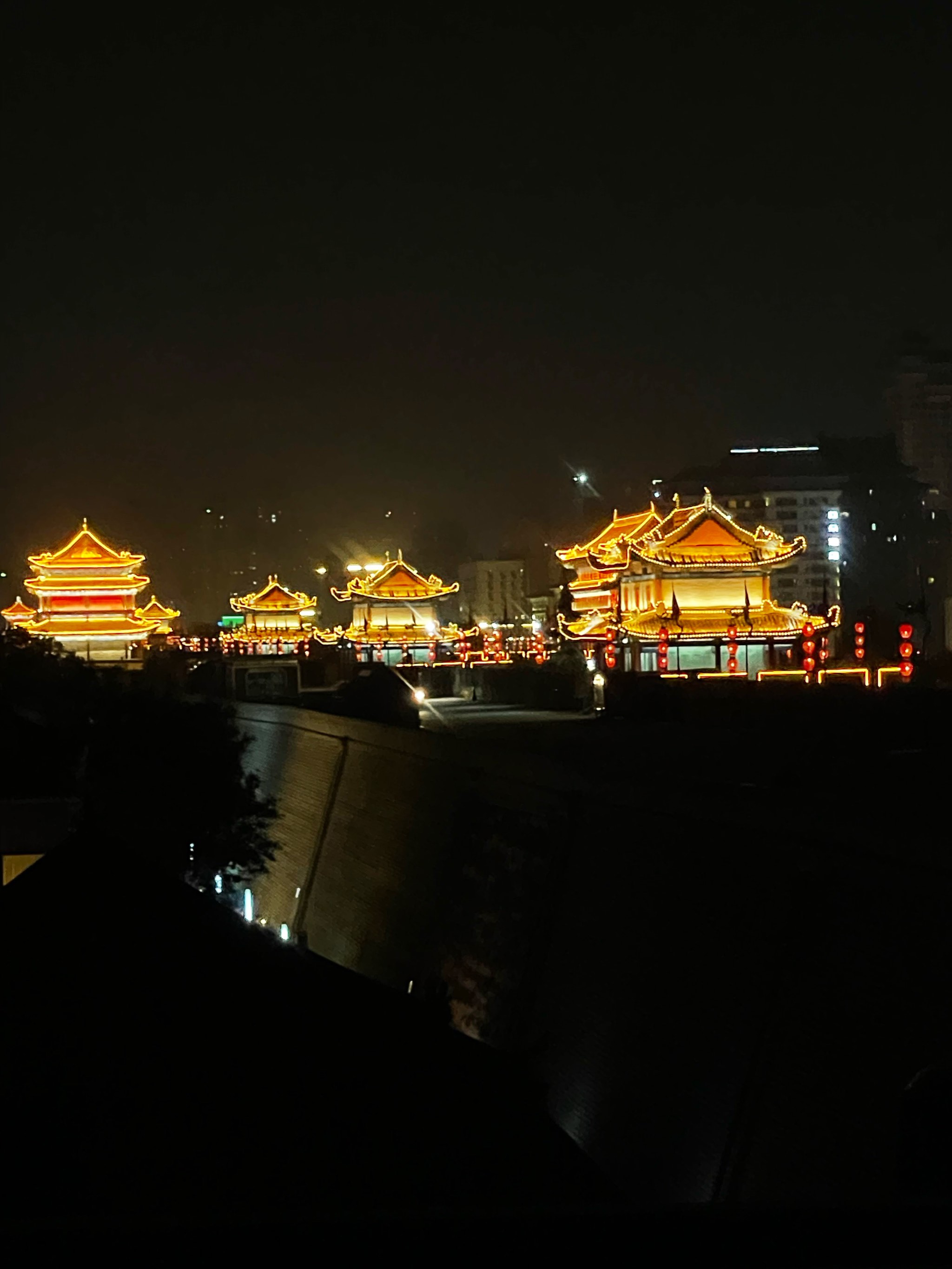 钟楼街夜景图片