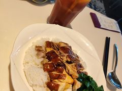 烧鸭拼豉油鸡饭-太兴餐厅(小径湾店)