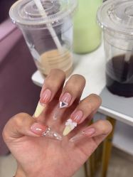 -尤米一站式美甲美睫