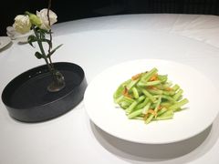 樱花虾拌脆芹-金色艳阳天•粤菜 淮扬菜(古平岗店)