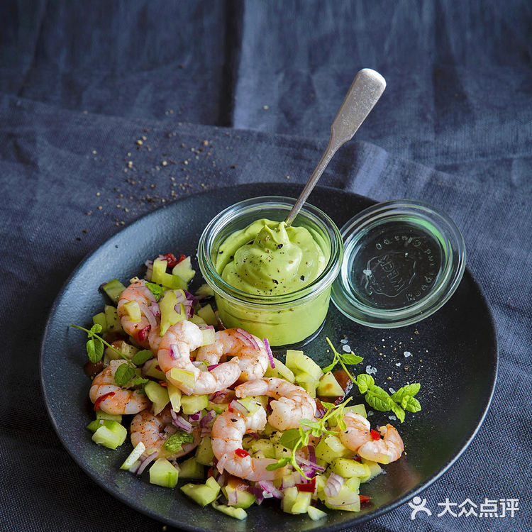 春暖花开祈福疫情退散，已经安全宅了月余，想暴饮暴食自