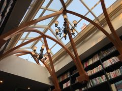 -钟书阁(松江泰晤士小镇店)