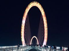 -南京眼步行桥