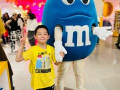 -m豆巧克力世界(上海世茂广场店)