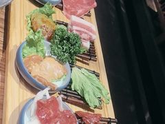 -明洞阿姨·韩式酱蟹烤肉·创意料理(三元桥店)