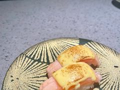 炙烧芝士三文鱼-小乔回转寿司(沈阳大悦城店)