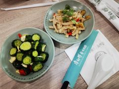 酸甜黄瓜-康师傅私房牛肉面(北京南站店)
