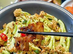 -乔家小院•非遗驴肉•本地小海鲜(滨河路店)