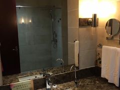 -威海铂丽斯国际大酒店(威海高铁站店)
