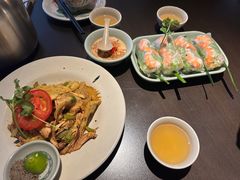 -大头虾越式风味餐厅(光明广场店)