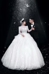 -青禾蒙娜丽莎婚纱摄影(武汉总店)