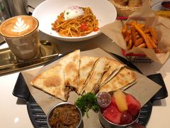 -阿妮叶李(光谷世界城店)