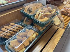 -秀云俄罗斯列巴屋(军星小区店)