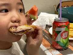 -金马门国际美食百汇(珞喻路店)