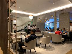 大堂-必胜客(龙之梦购物中心店)