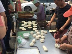 -老西关黄老太牛肉烧饼