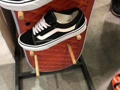 -ABC MART(心斎橋店)