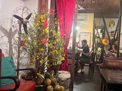 -Cuc Gach Quan Restaurant