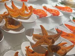-雍容荟帝王蟹活龙虾展台自助(IFS黑金店)