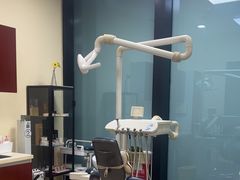 -瑞尔齿科(颐堤港诊所)