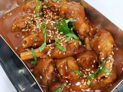 校门口鸡骨棒-泉哥小平房串店