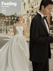 -至臻微拉婚纱摄影