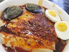 黑暗料理-何老二卤汁凉粉