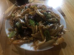 -样样红面馆